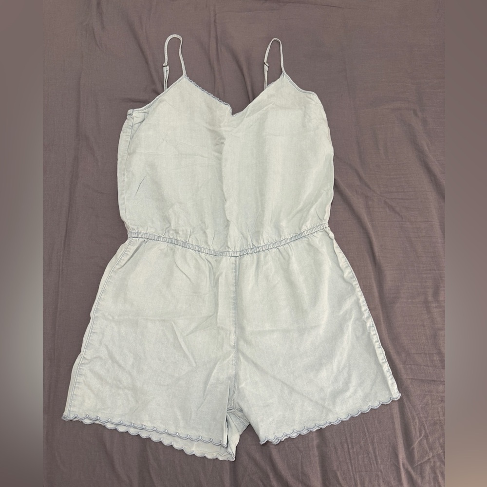 Light Blue Sleeveless Scallop edge Romper